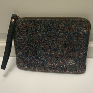 Patricia Nash wristlet